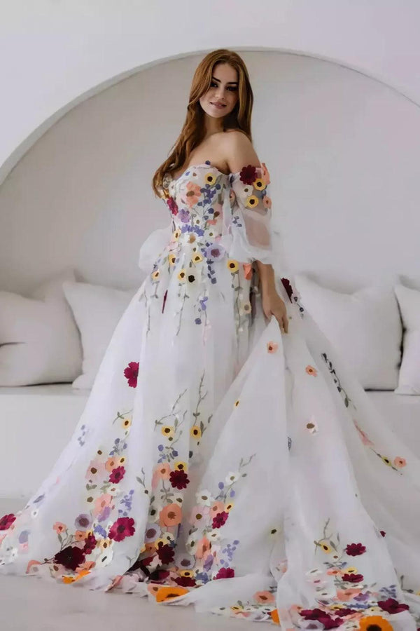 Robe de mariée à appliques florales Lavetta